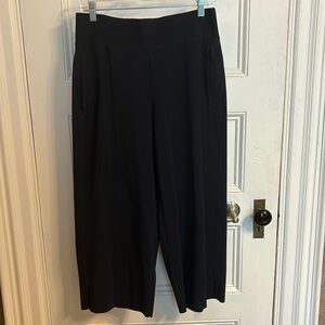 Athleta Navy Cosmic Crop pants Size M